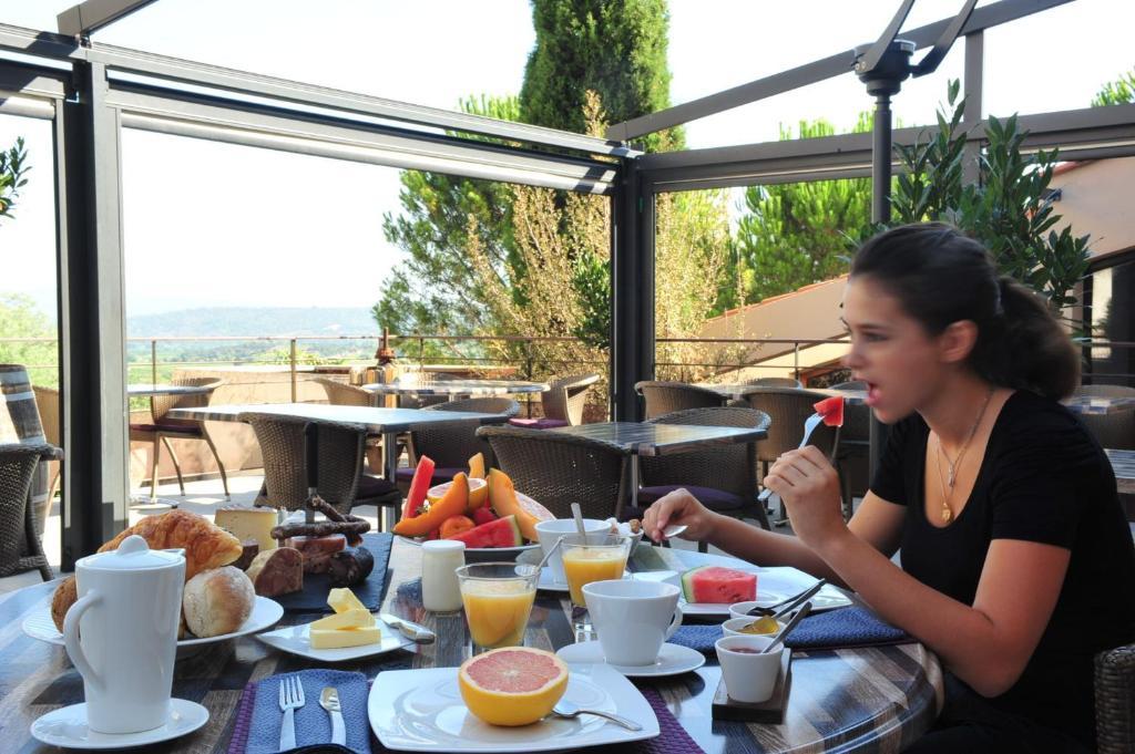 Logis Restaurant Du Vigneron Inn 2*