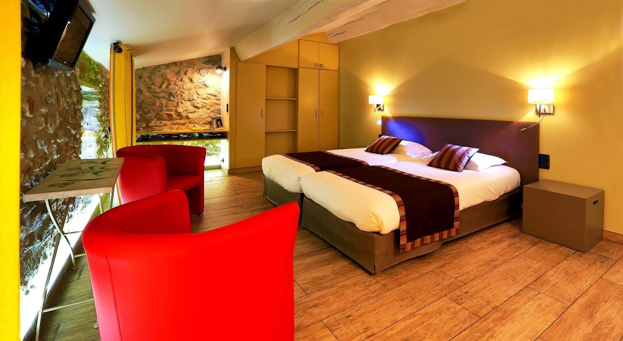 Logis Restaurant Du Vigneron Inn Cucugnan